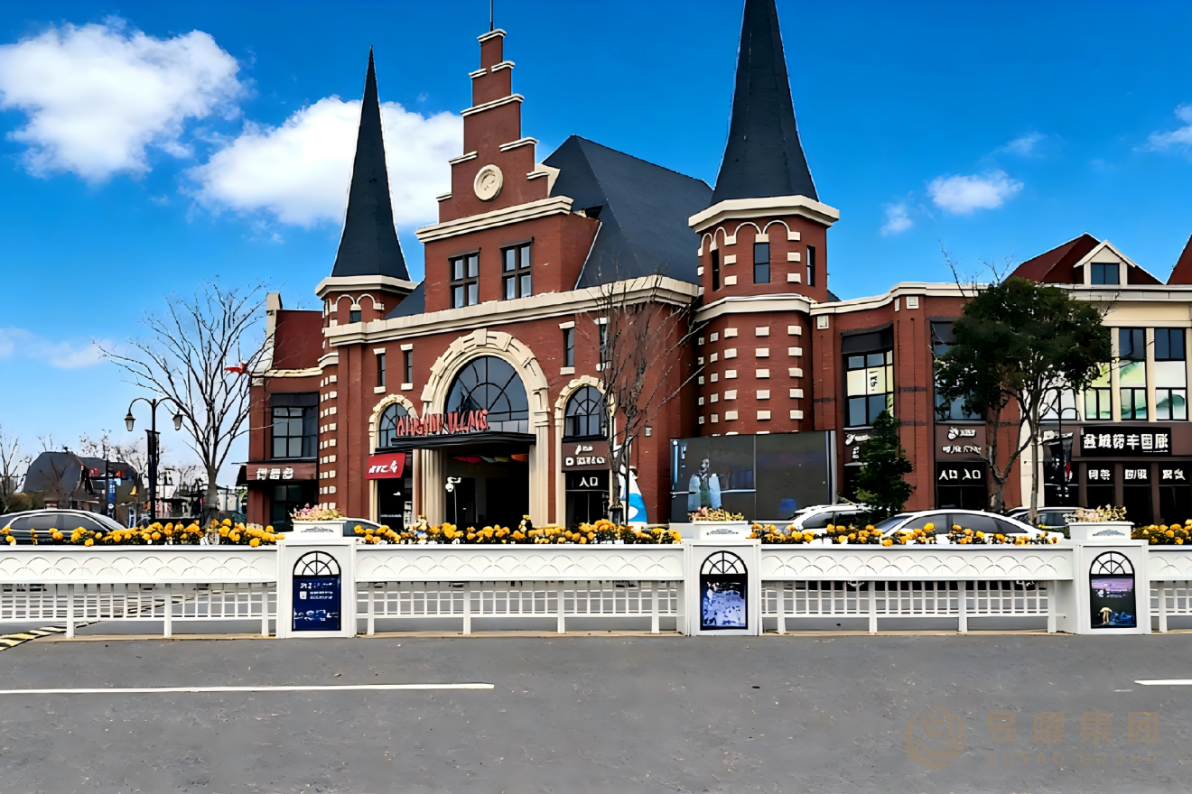 江苏盐城大丰荷兰花海中央隔离不锈钢花箱护栏