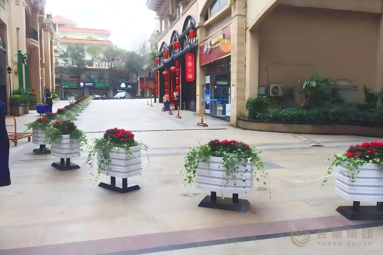 湖北武汉街区PVC一桶一链花箱采购项目